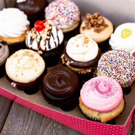 Cupcakery and Creamery - Smallcakes LBI