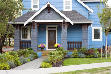 Curb appeal. When it comes to boosting your home’s curb appeal, few things can make as big of an impact as a fresh coat of paint. But with so many color options to choose from, it can be tough ... 