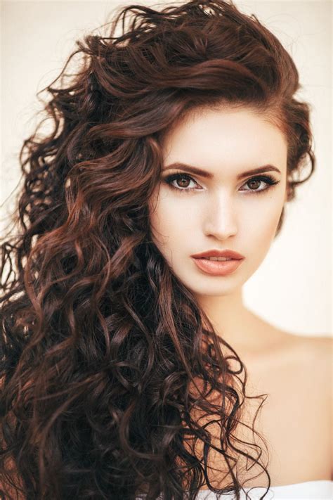 Curls hair. Curling, a sport that originated in Scotland, has gained immense popularity around the world. With its strategic gameplay and unique blend of athleticism and precision, it has capt... 
