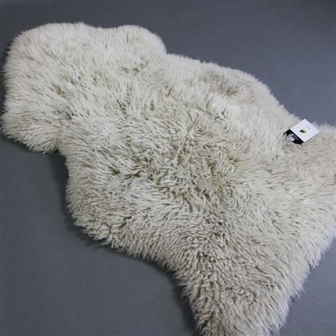 Curly Sheepskin Rugs - Hide Rugs