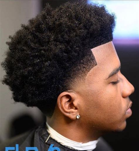  How to Style Low Taper Fade Afro. Step 1: Start out with cle