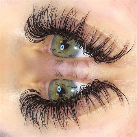 Curly eyelashes. Are you tired of short and sparse eyelashes? Do you dream of having long, voluminous lashes that make your eyes pop? If so, you’re not alone. Many women desire longer and fuller la... 