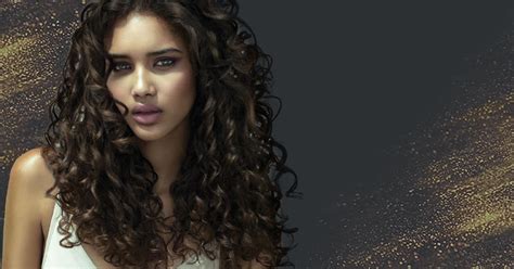 Curly hair specialist. So let's get started with the top 7 curly myths from a curly hair specialist, and our founder, Helen Thomson. Let’s get myth busting! When you have been working with curly clients for as long as I have, you get to hear all of ‘the rules’ you are ‘supposed’ to follow if you have curly hair. As a curly hair specialist, I am qualified to ... 