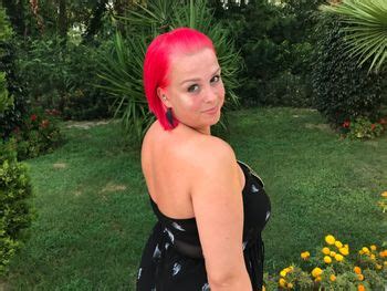 Curvy-sarah onlyfans
