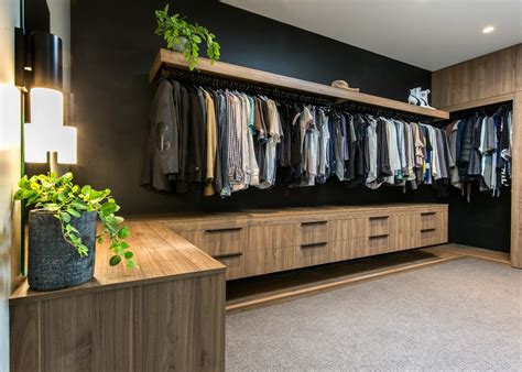 Custom Built In Wardrobes Adelaide - UZIT