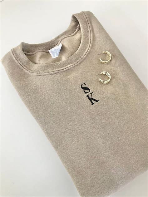 Custom Initial Embroidery Sweatshirt - Etsy Singapore