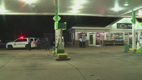 Customers of Dogtown gas station mourn loss of murdered clerk  