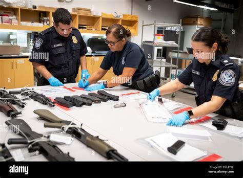 Customs seized drugs reddit.  Normally one thinks of CBP seizing property upon import...