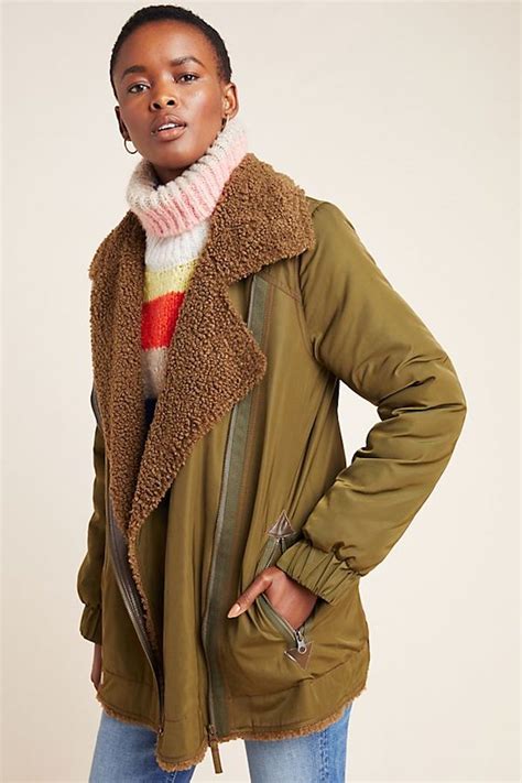 Cute winter jackets. Dec 5, 2023 · The Built-for-Everything Raincoat: Arc'teryx Beta LT Jacket, $450. The Subzero Flight Jacket: Alpha Industries N2-B Short Waist Jacket, $225. The Deeply Satisfying Fleece Jackets: Patagonia Retro ... 