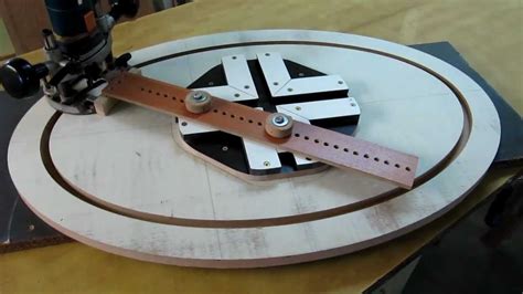 Cutting an ellipse on a manual mill. - Manual de taller de maruti 800.