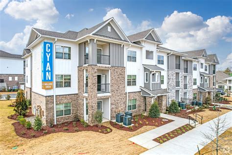 Cyan mallard creek apartments. Five parks are within 13.4 miles, including University of North Carolina at Charlotte Botanical Gardens, RibbonWalk Nature Preserve, and Reedy Creek Nature Center & Preserve. See all available apartments for rent at Highland Ridge Apartments in Charlotte, NC. Highland Ridge Apartments has rental units ranging from 601-1697 sq ft starting at $1365. 