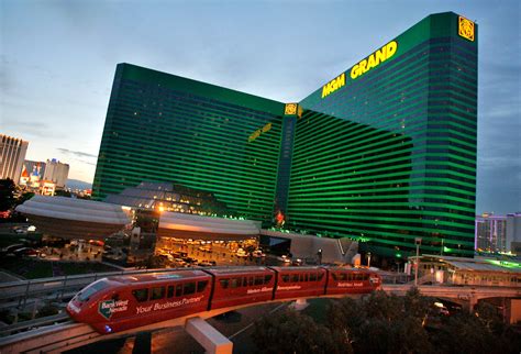 Cybersecurity issue prompts computer shutdowns at MGM Resorts properties across US