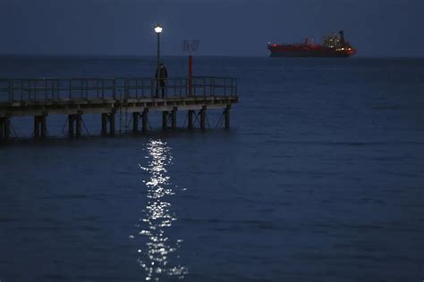 Cyprus proposes to establish a sea corridor to deliver a stream of vital humanitarian aid to Gaza