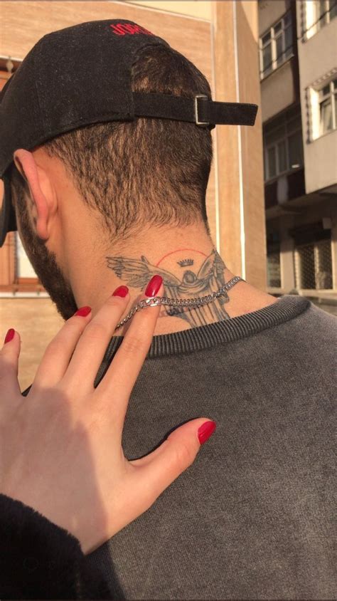 Dövmeli erkekler Pinterest. 