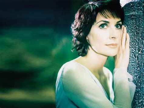 D enya biography