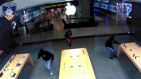D.A. charges 5 in connection with 196 robberies, thefts targeting Apple product sellers