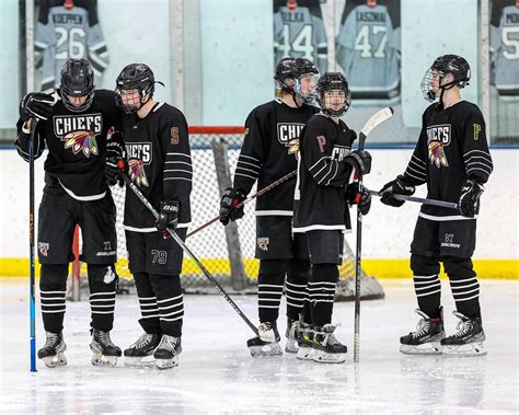 D211 Chiefs High School Hockey Club - Travel Sports