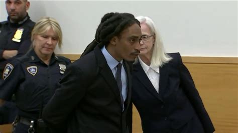 DA: Wrong photo led to NYC man’s faulty murder conviction
