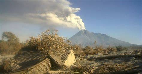 Dampak letusan Gunung Merapi Jogjakarta tahun 2010, di ... - raincitystudios.com
