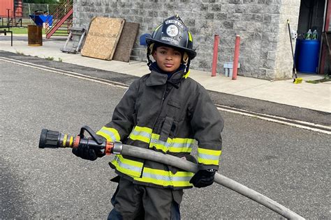DC Fire and EMS welcomes future recruit who went viral