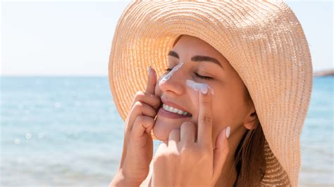 DC-area dermatologists: It may take more than sunscreen to keep your skin healthy this summer