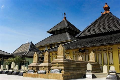 Demak, Kerajaan Islam Pertama di Pulau Jawa. The first Moslem kingdom ... - wintechmobiles.com