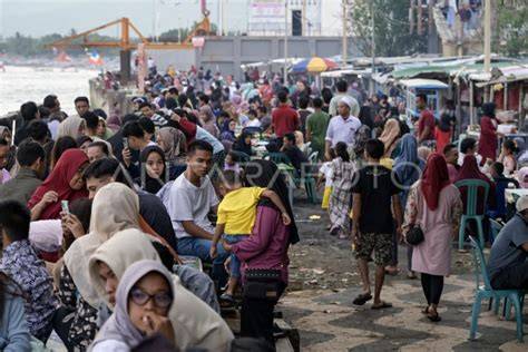 Denyut Lebaran di ruang kota - ANTARA News - raincitystudios.com