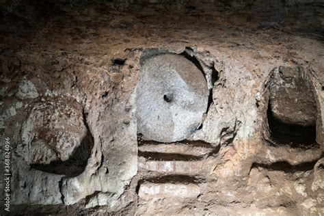 Derinkuyu Underground City Stone Door Circular - wintechmobiles.com