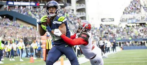 DFS Showdown Players to Target Seahawks vs Buccaneers Prediction Line Picks and Odds Week 10