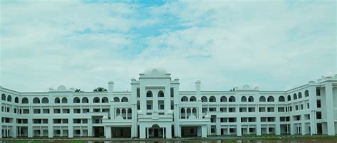 DHIU - Darul Huda Islamic University