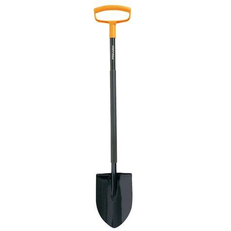 Digging Shovel with Steel D-handle (46") - Fiskars - raincitystudios.com