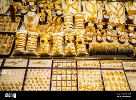 Discover the Timeless Beauty of Istanbulule: Art, Culture, and ... - muktibox.com