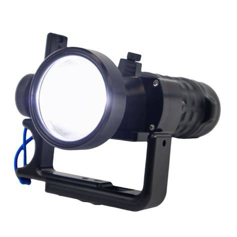 Dive light - raincitystudios.com