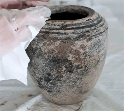 DIY AGED VESSELS || THRIFT FLIP || FAUX ANTIQUE EFFECT - muktibox.com