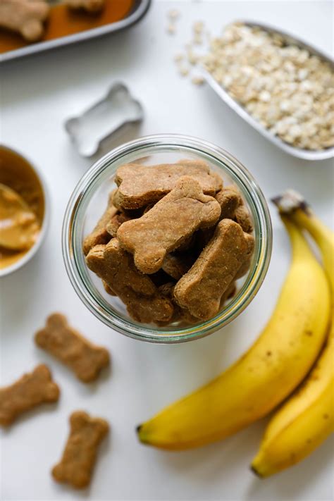 DIY Eat: Peanut Butter Banana Dog Treats Modern Dog magazine