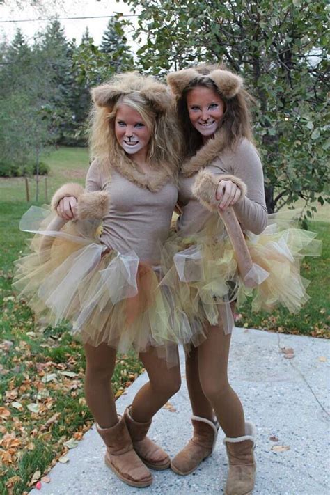 DIY Lion Halloween Costume - Easy, Cheap, Quick