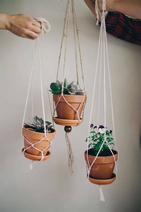 DIY Macrame Plant Hangers - Free Patterns - raincitystudios.com