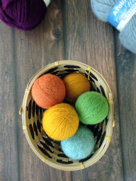 DIY wool dryer balls The Family Freezer Wool dryer balls, Diy wool