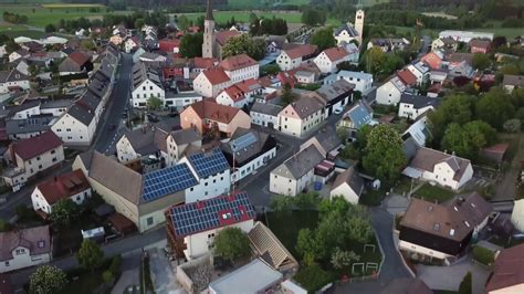 DJI Mavic Pro Platinum über dem Granithaus in Plößberg