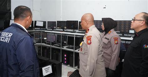 DOMINOS BEST bongkar error server higgs & kartu murni besar topik bokep hijab cantik tahun ini update ini fokus pada level low tanpa modifikasi berat image 1