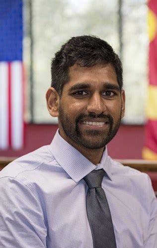 Dr Vikasini Korupolu - Dokter Mata Terbaik di Visakhapatnam - wintechmobiles.com