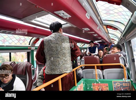 DRAMA bus ML & film intim terbaru tanpa pertarungan sengit CNN special galeri outfit panggung image 1