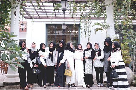 dress code hitam putih hijab - elchoricharrua.com