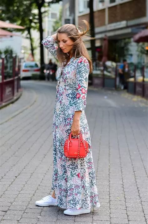 dress dengan sepatu kets - elchoricharrua.com