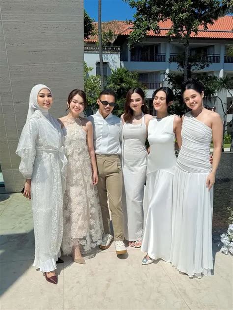 dress putih - elchoricharrua.com