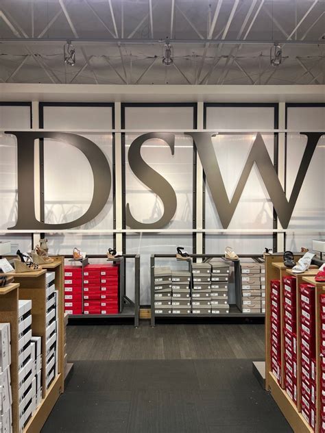 DSW - Designer Shoe Warehouse in Amherst, NY - Hours