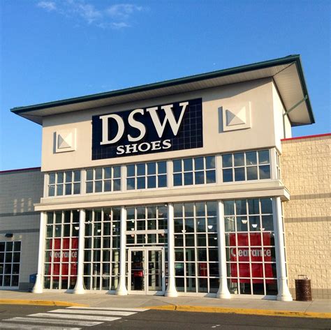 DSW DESIGNER SHOE WAREHOUSE - 91 Photos & 282 Reviews - Yelp