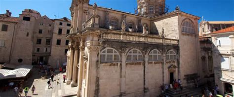 DUBROVNİK Kent Rehberi.