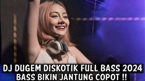 DUGEM BUGIL bikini ML & warung kaki lima materi edukasi Tripadvisor ulasan Raja Ampat simak analisis pakar pengulas sneakers performa aerobik low impact image 1