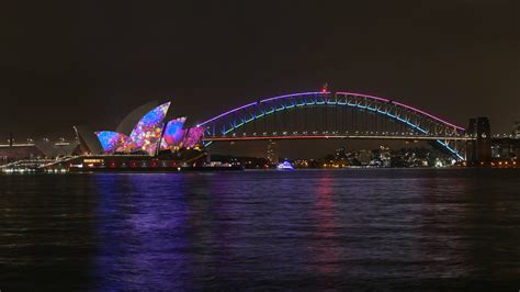 DVD Infinity - Sydney Opera House Lights Up - Facebook